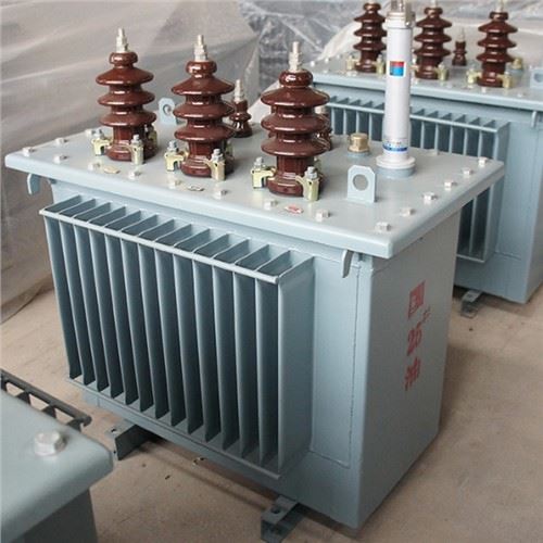 3-faasiline 2500 Kva õliga täidetud trafo